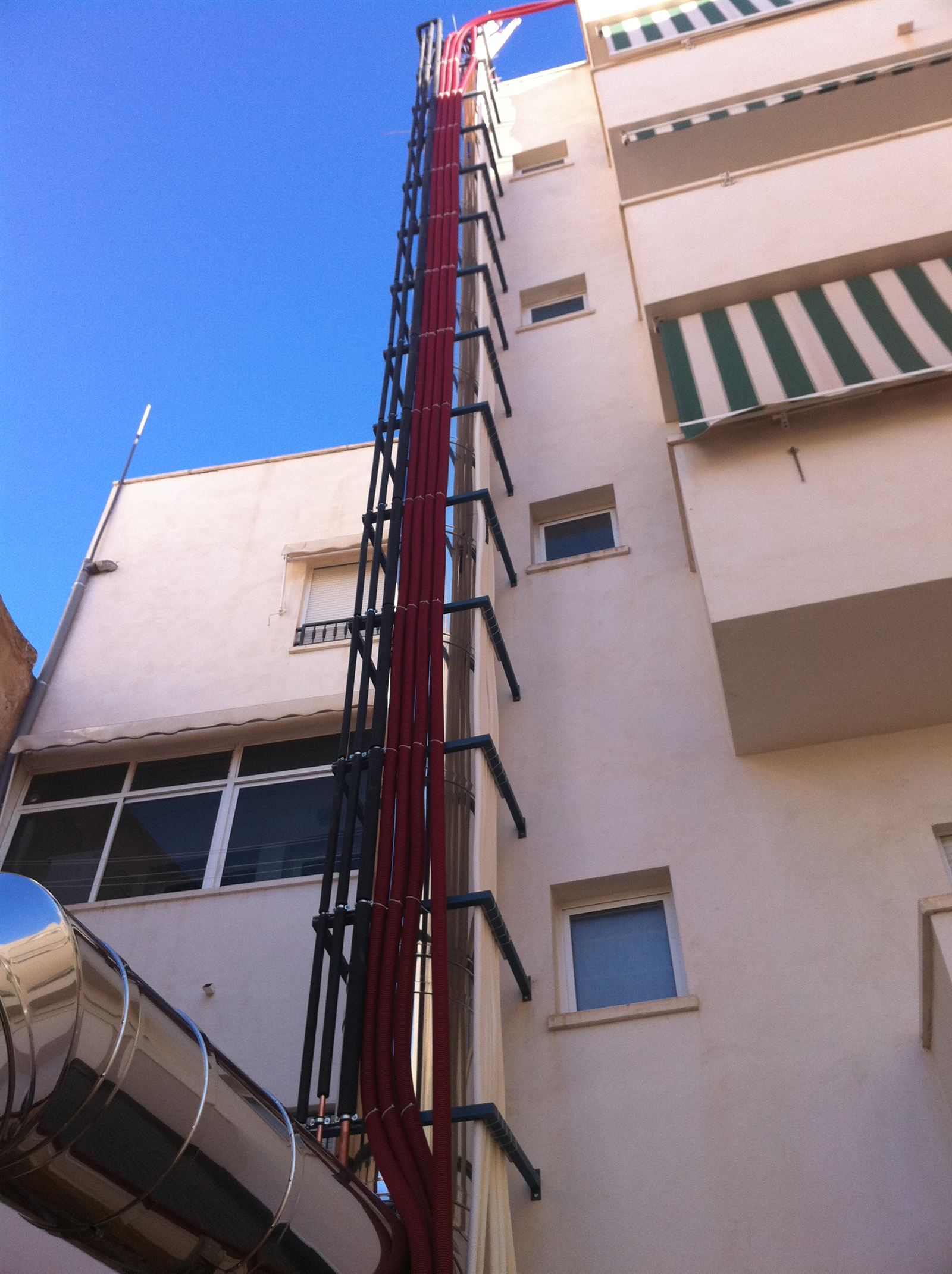 Instalación de frío industrial en curso